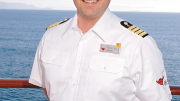 Aida Begrusst Neuen Kapitan Aida Cruises Kreuzfahrten Und Mehr Meertreffen Kreuzfahrtforum